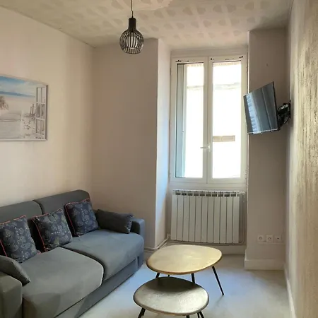 Apartament Cosy - 2 Chambres, Situe En Centre *